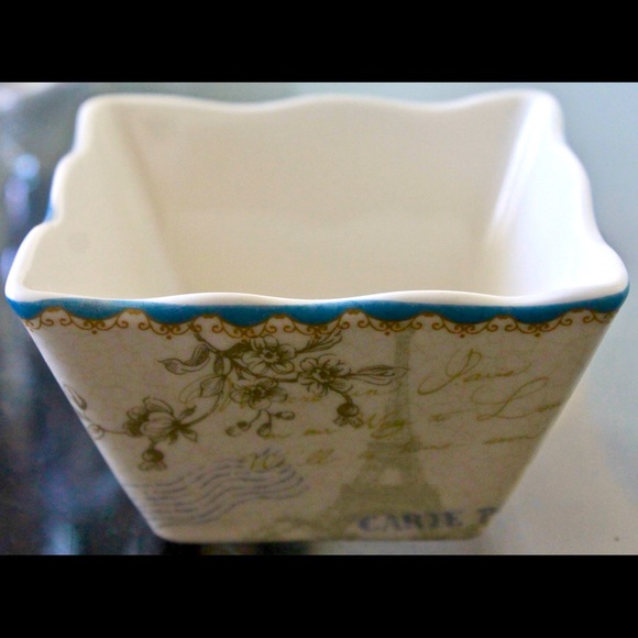 222 FIFTH PEMBERLEY BLUE APPETIZER BOWL PO… - Picture 5 of 6